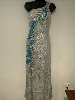 Gorgeous floor length one strap sequin gown!